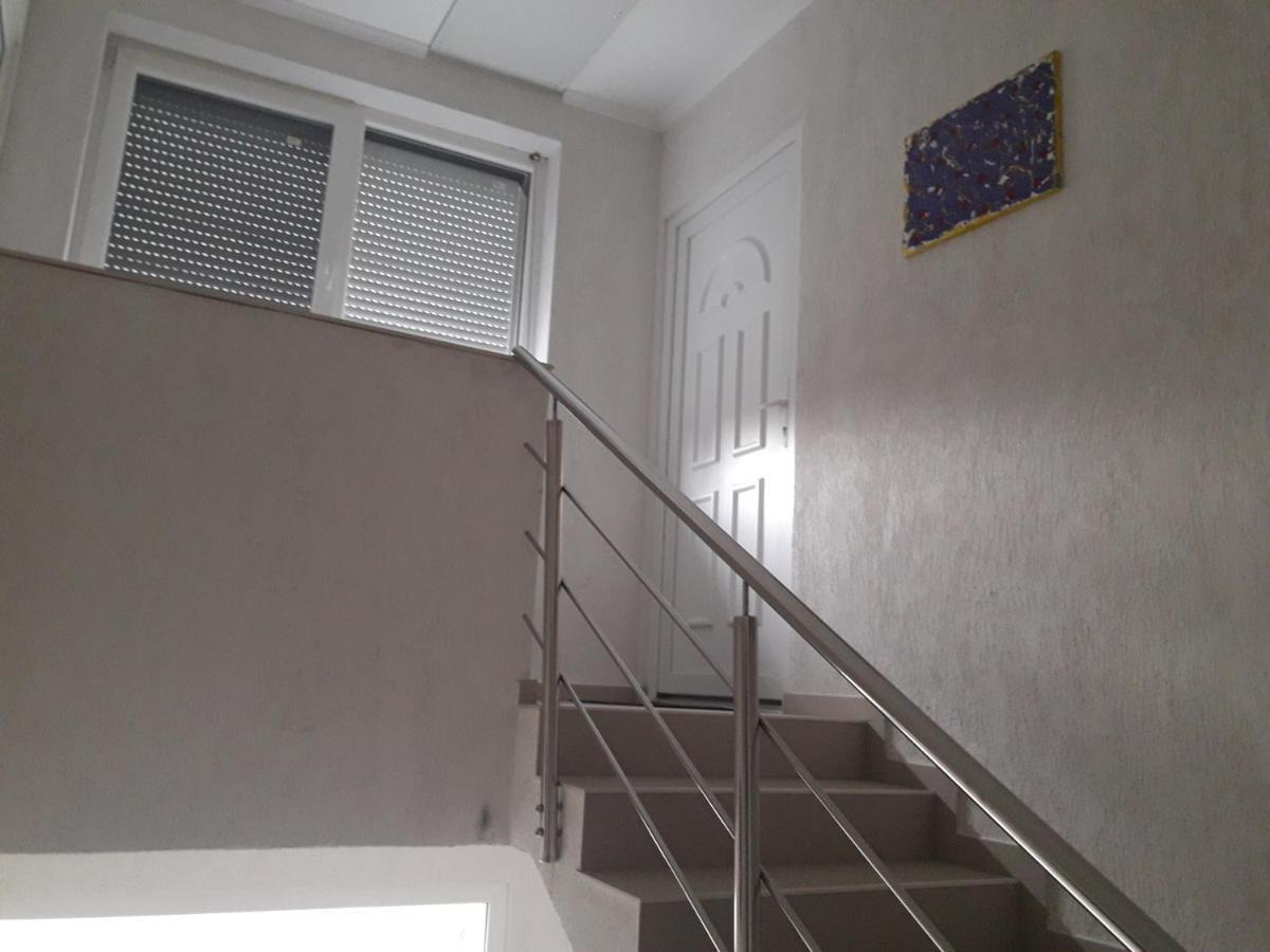 Mira Apartman Debrecen Dış mekan fotoğraf